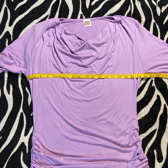 Top and/or Cardigan by The Zig Zag Stripe Brand. - Picture 9 of 16